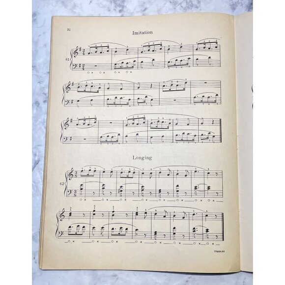 The Robyn-Gurlitt Piano 85 Etudes to Develop Sight Reading and Pedal Technic - Picture 4 of 12